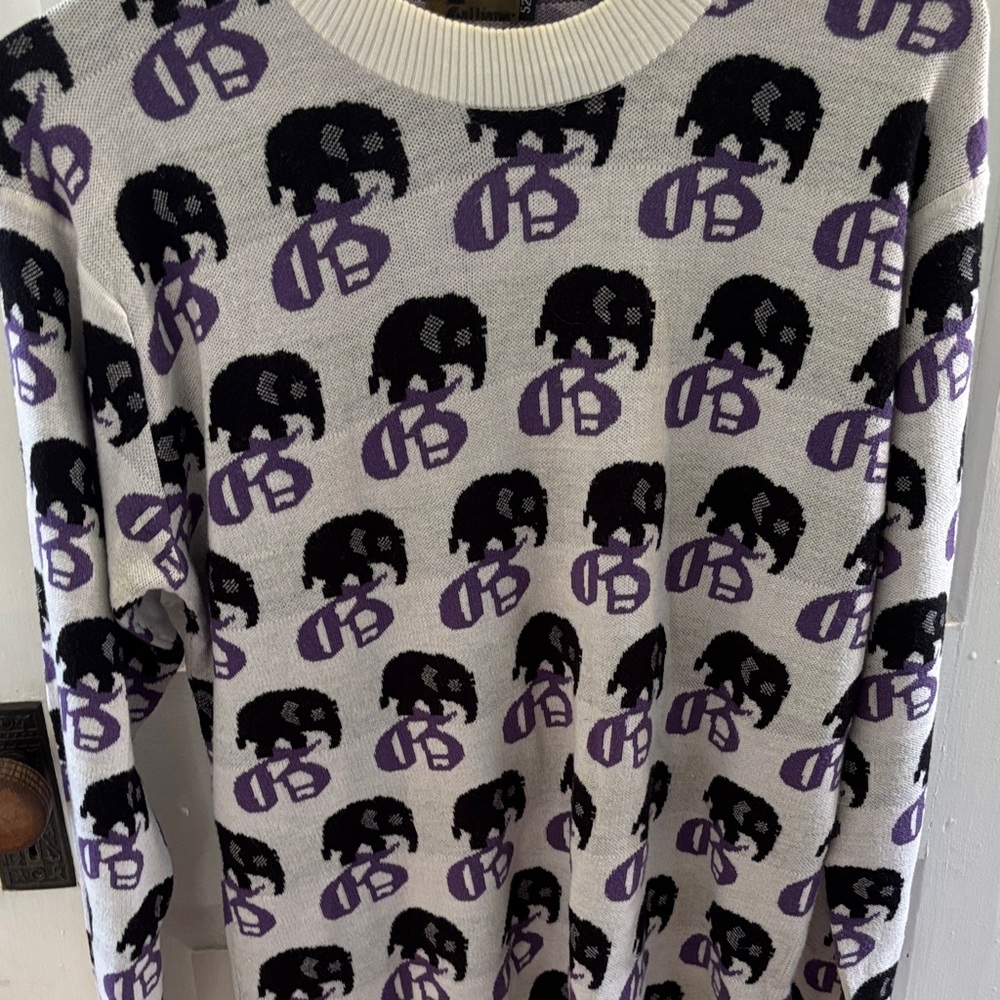 John Galliano Men's Sweater in Cream and Purple